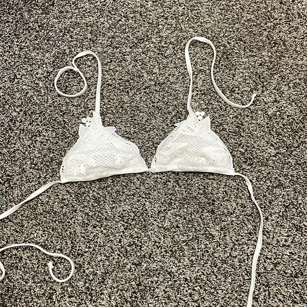 lace looking bikini top